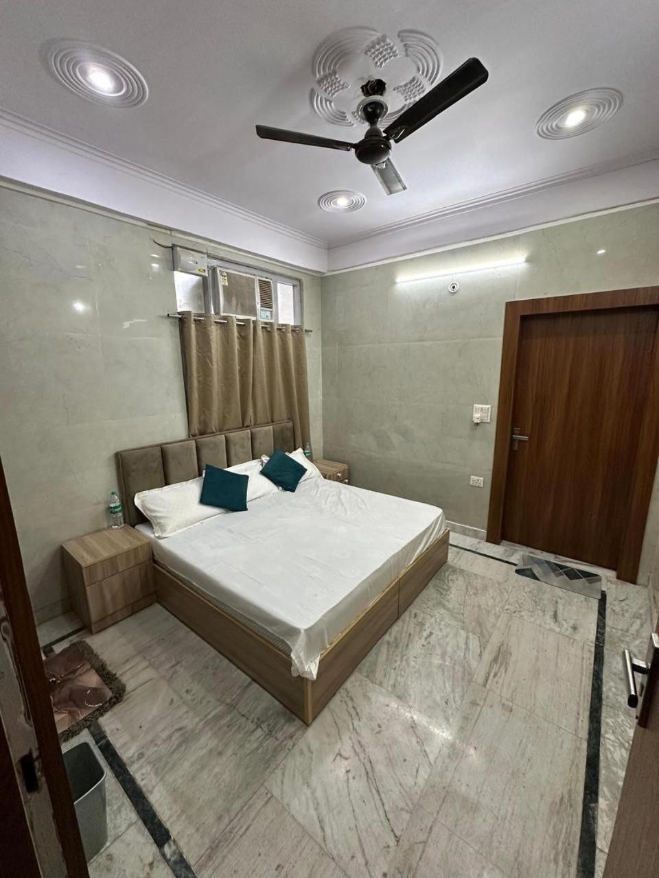 Amrut Living And * Vrindavan