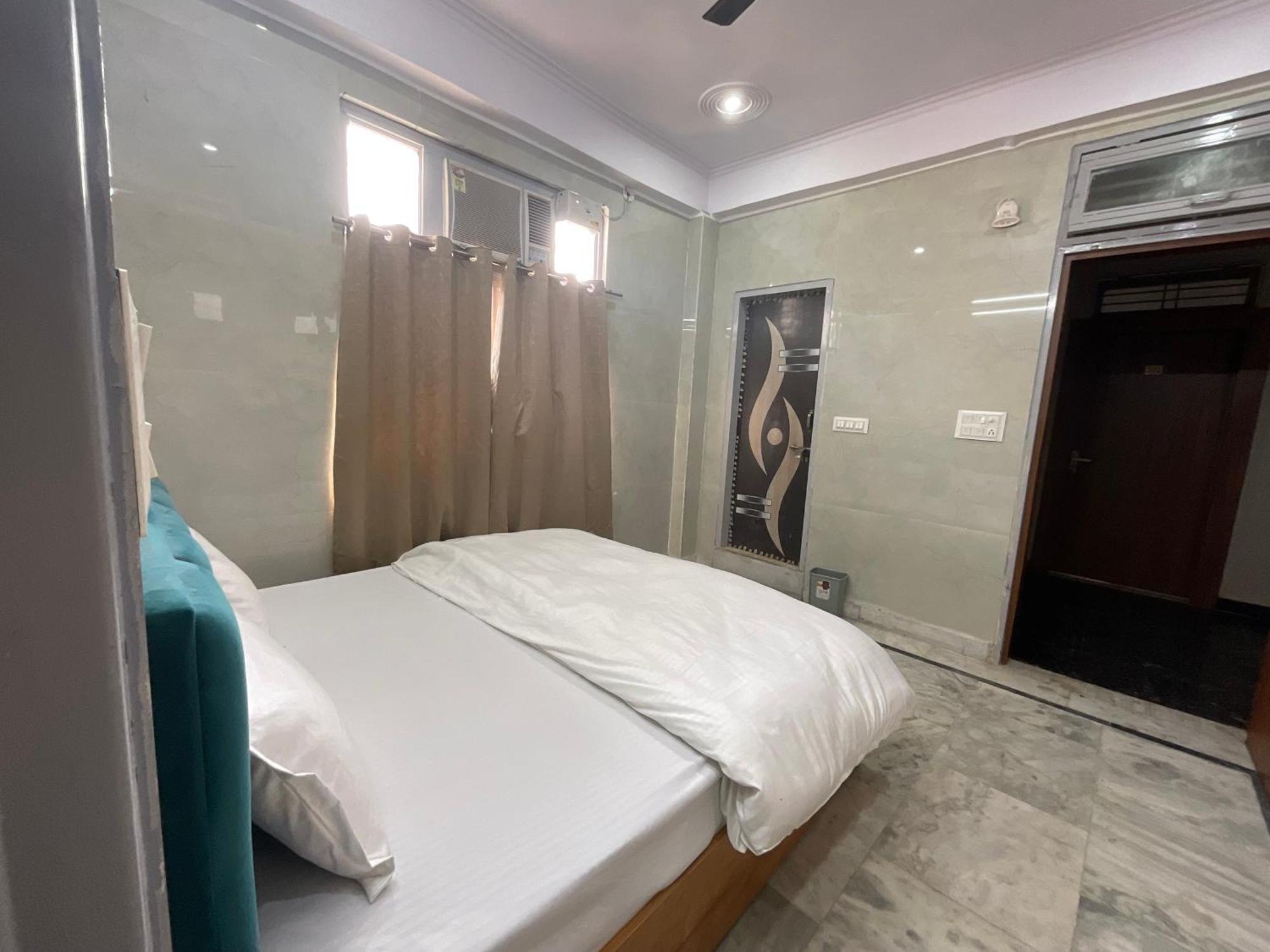 Amrut Living And * Vrindavan