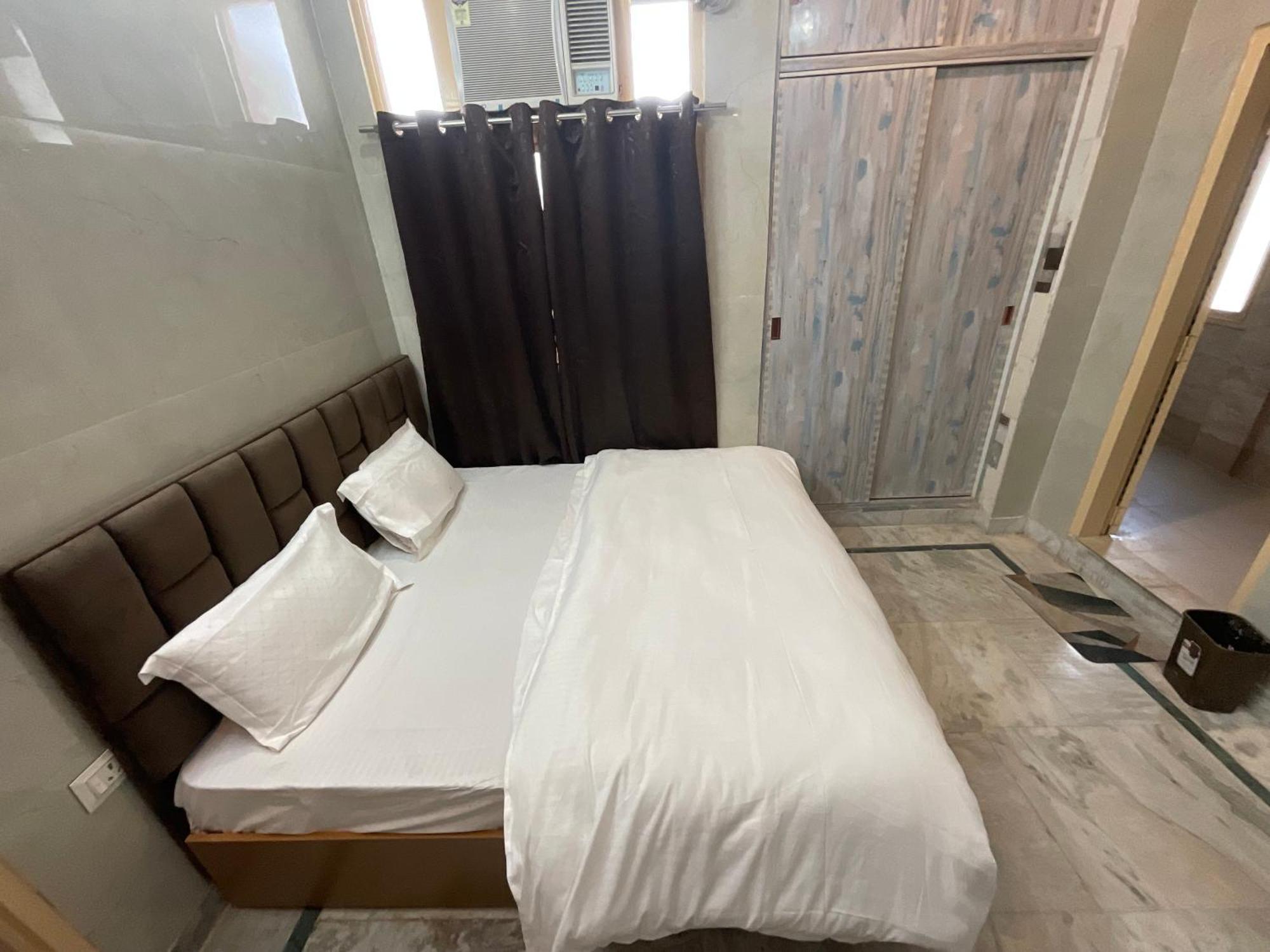 Amrut Living And Vrindavan