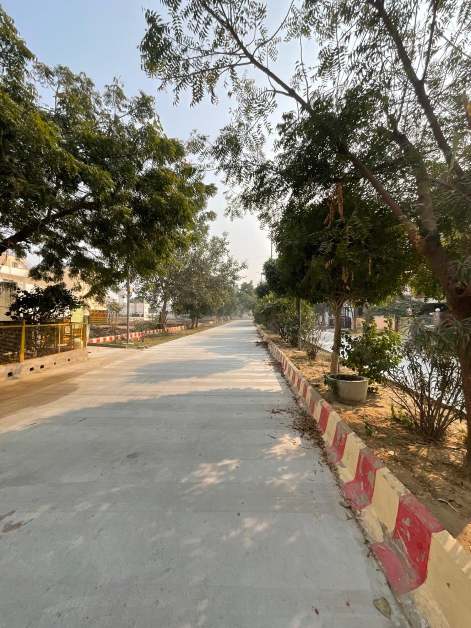 Amrut Living And Guest house Vrindavan
